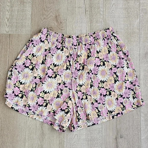 Floral elastic waist shorts - Picture 7 of 7